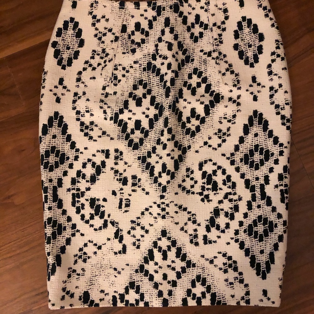 Giambattista Valli NWOT Geometric Skirt